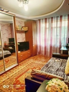 Buy an apartment, Hruschivka, Buchmy-ul, Kharkiv, id 129197
