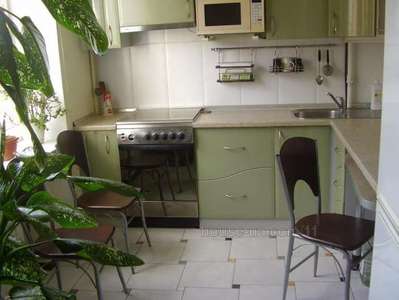 Rent an apartment, Stalinka, Tolstogo-Lva-ul, Kyiv, id 3311