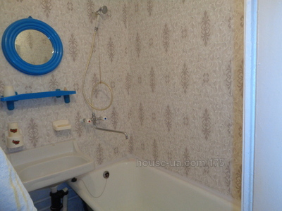Buy an apartment, Hotel type (small family), Vossoedineniya-ul, 9, Brovary, Brovarskiy district, id 2177