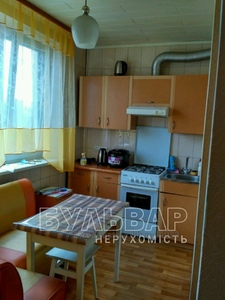 Rent an apartment, Czekh, Uzhviy-Natalii-ul, Kharkiv, id 135512