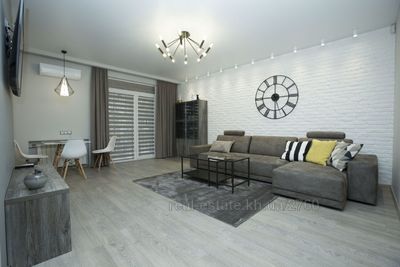 Rent an apartment, Stalinka, Chernishevskogo-ul, 47/49, Kharkiv, id 130745