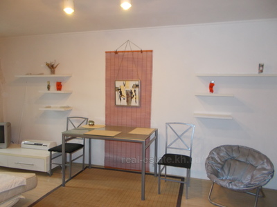 Rent an apartment, Hruschivka, Esenina-Sergeya-ul, 10, Kharkiv, id 124302