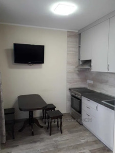 Rent an apartment, Stalinka, Gagarina-prosp, 2, Kharkiv, id 136322