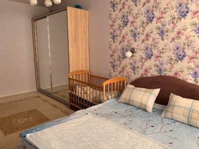Купити квартиру, Сталінка, Универсальная ул., Дніпро, id 36481