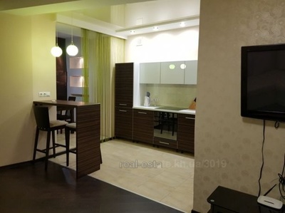 Rent an apartment, Stalinka, Pushkinskaya-ul, 26, Kharkiv, id 123669