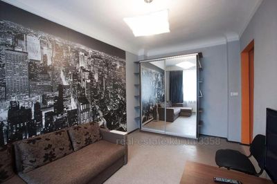 Rent an apartment, Stalinka, Universitetskaya-ul, Kharkiv, id 116712