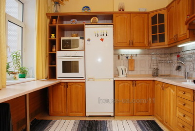 Rent an apartment, Stalinka, Pankovskaya-ul, 3, Kyiv, id 1435